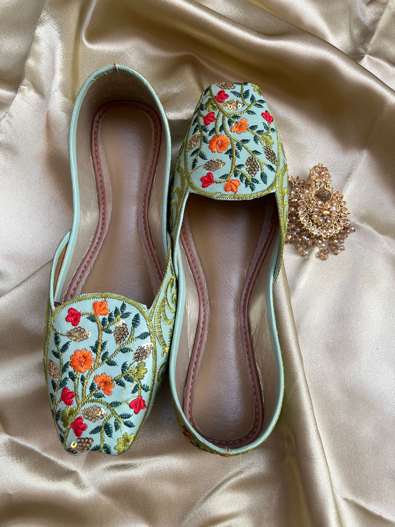 Mira-Gulzar