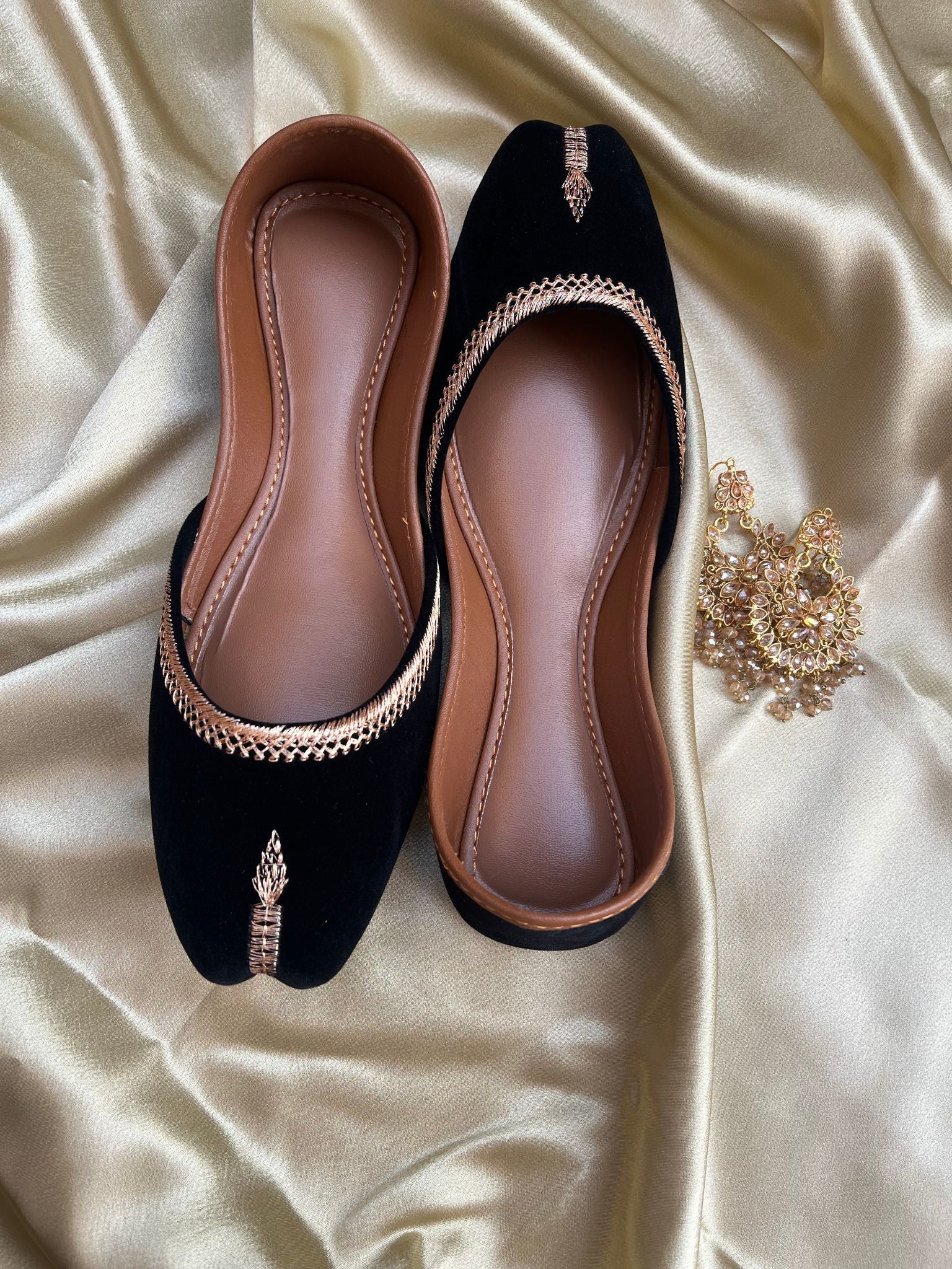 Tilla-Noor