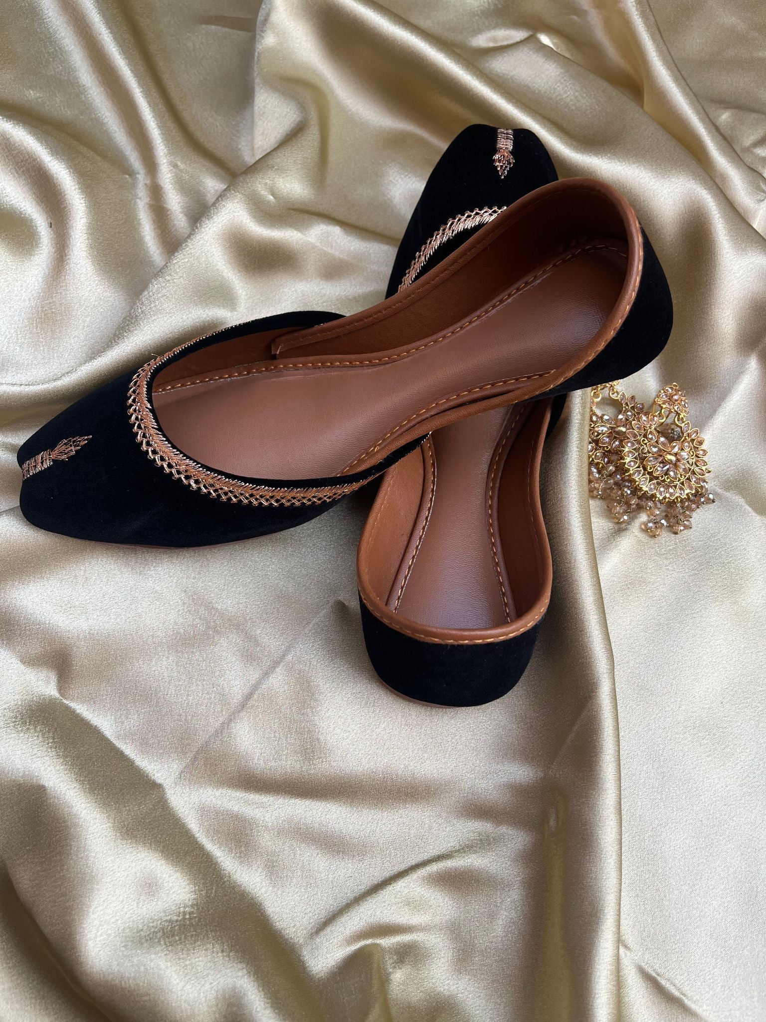 Tilla-Noor